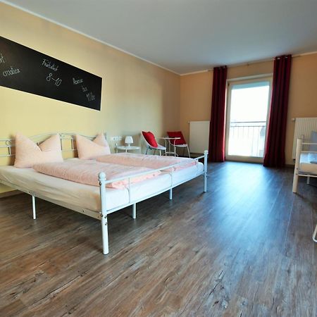 Motel Fuessen Im Allgaeu Eksteriør bilde