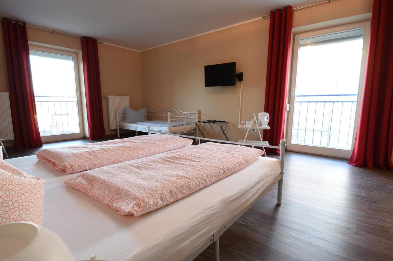 Motel Fuessen Im Allgaeu Eksteriør bilde
