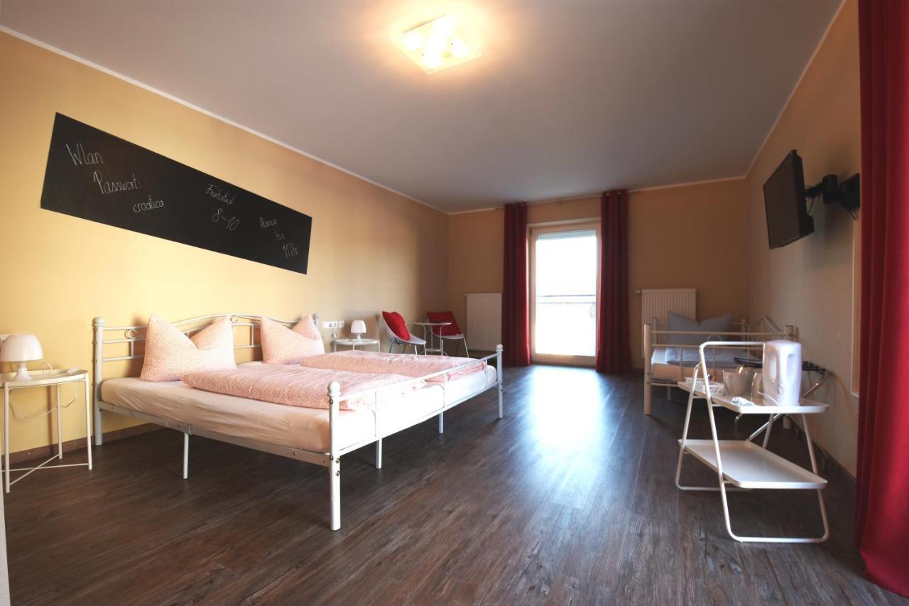 Motel Fuessen Im Allgaeu Eksteriør bilde